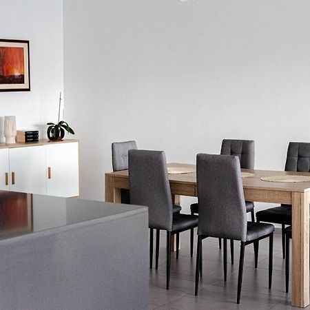 Seafront Two Bedroom Apartment Saint Julian's Екстериор снимка