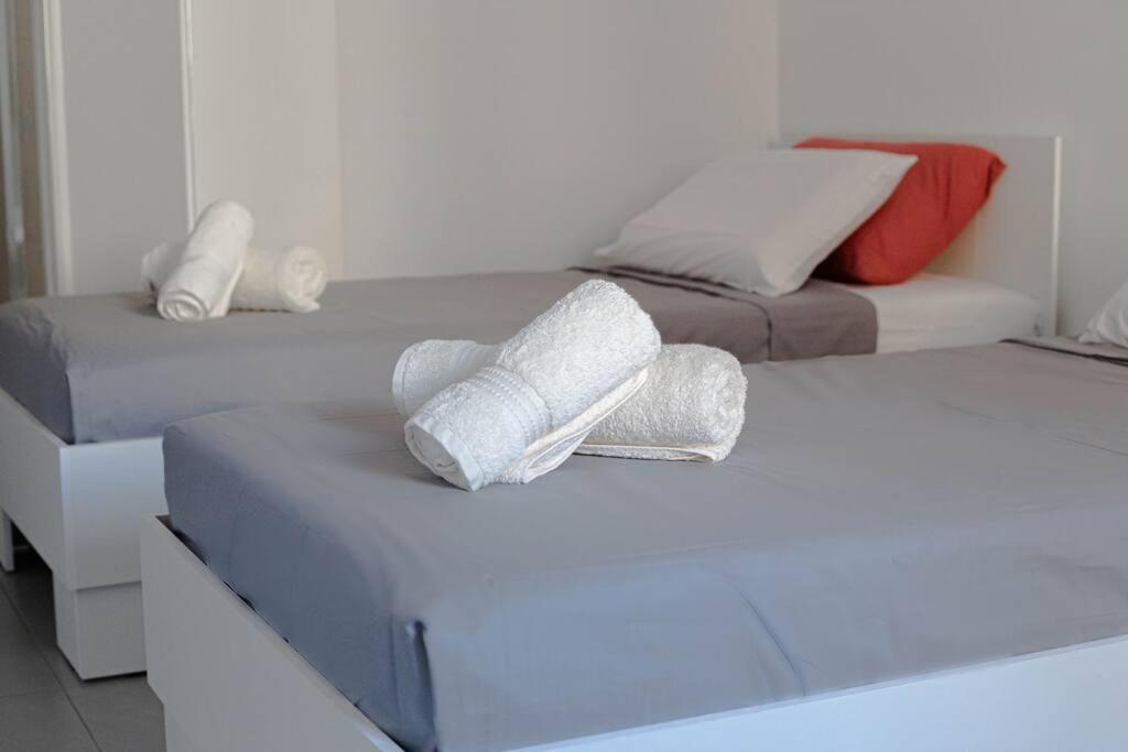 Seafront Two Bedroom Apartment Saint Julian's Екстериор снимка